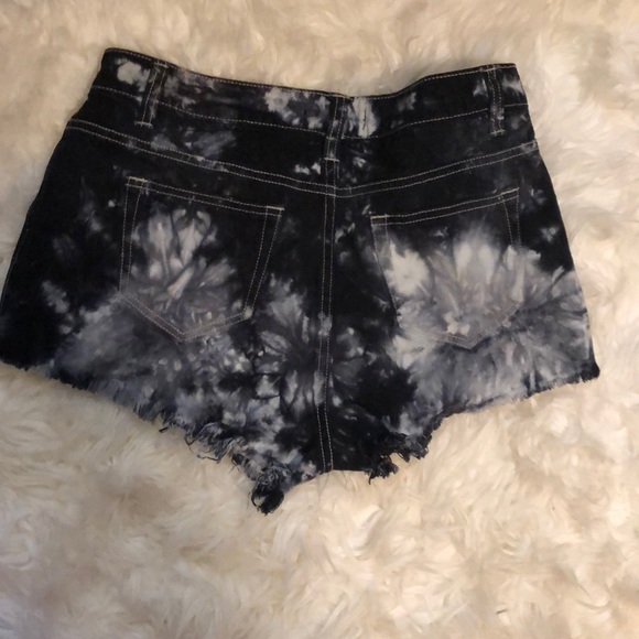 Jean shorts - Picture 3 of 3